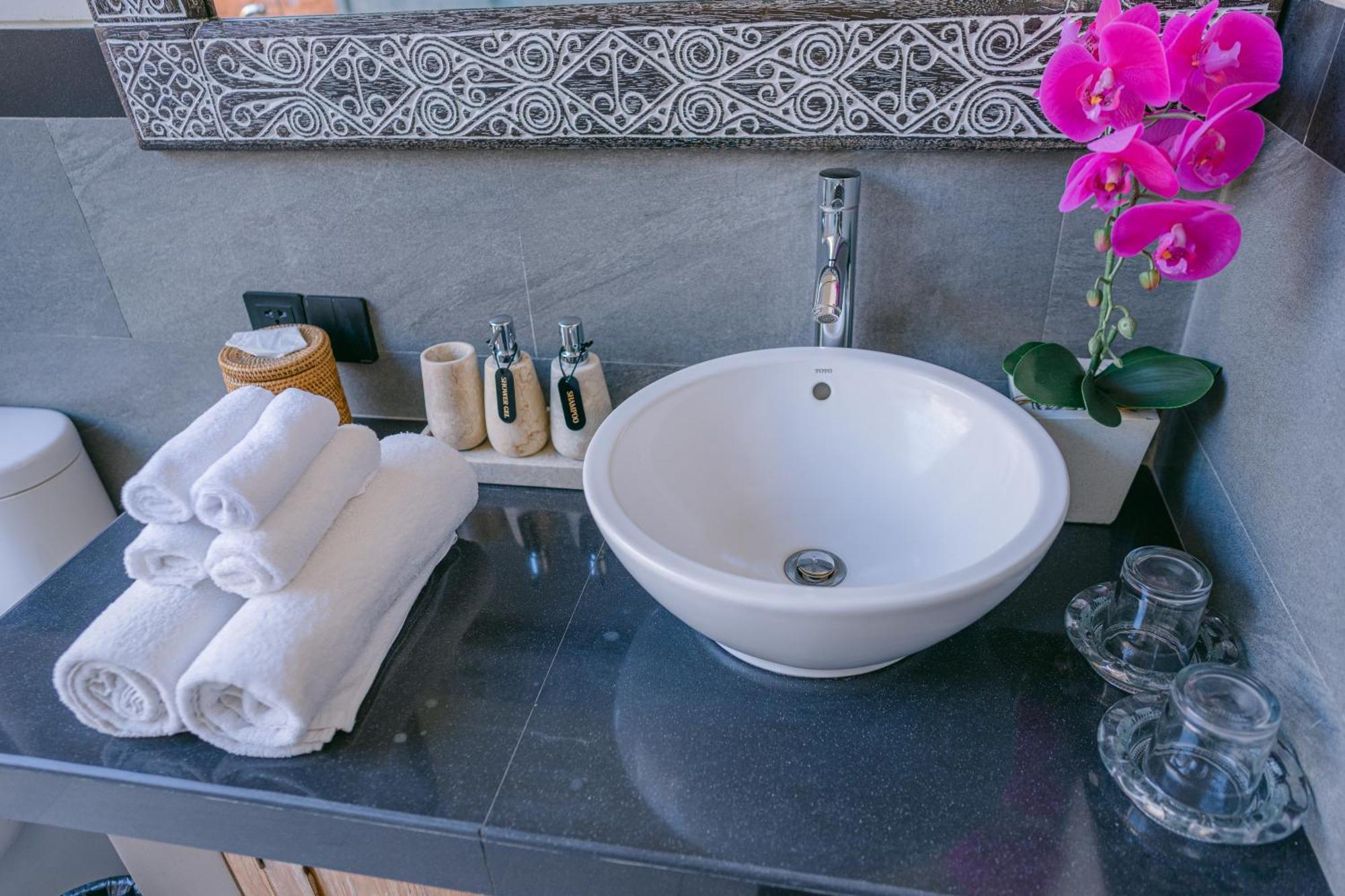 אובוד 2 Seasons Villa Sun - Luxury With Private Pool מראה חיצוני תמונה