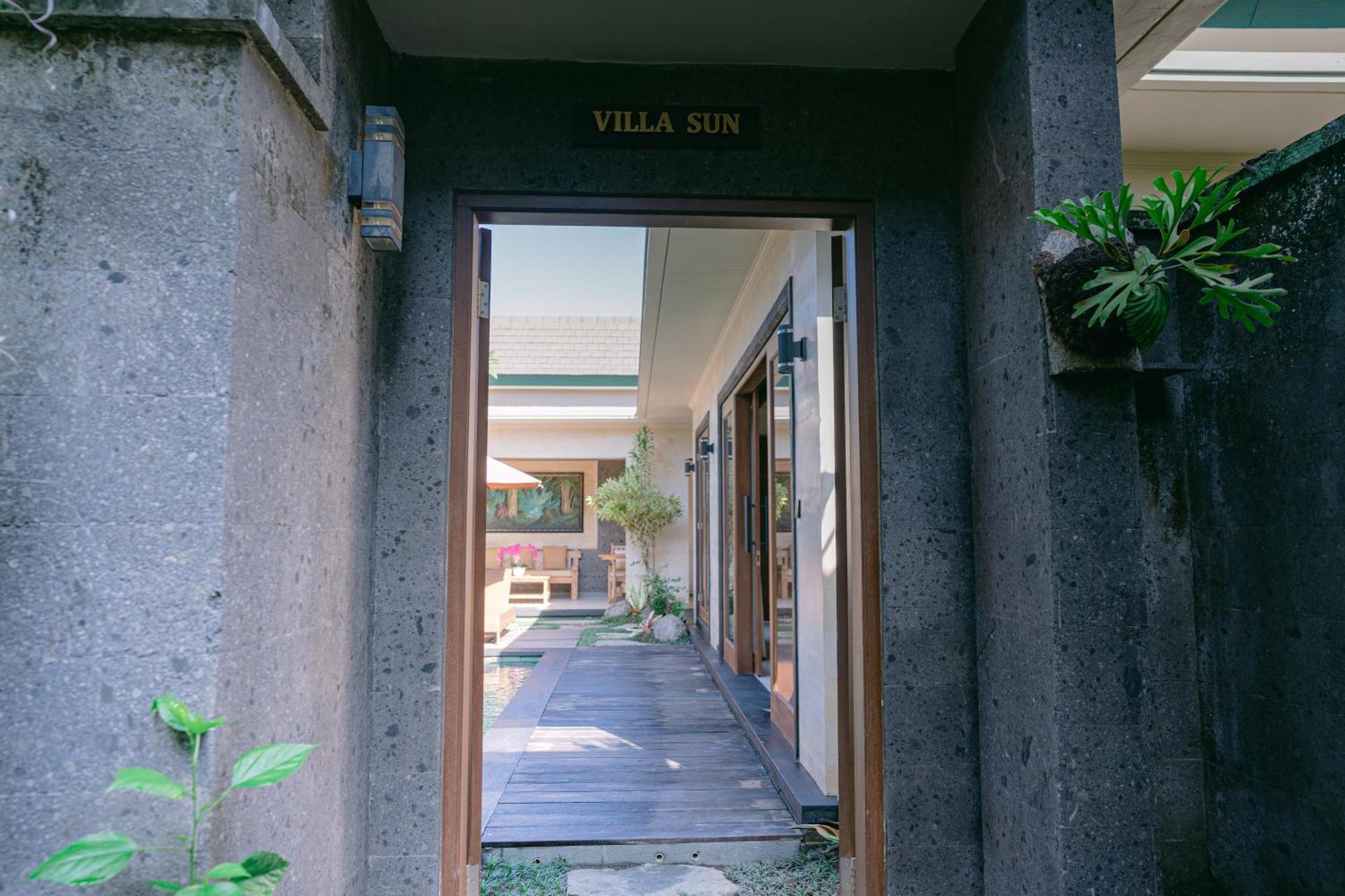 אובוד 2 Seasons Villa Sun - Luxury With Private Pool מראה חיצוני תמונה